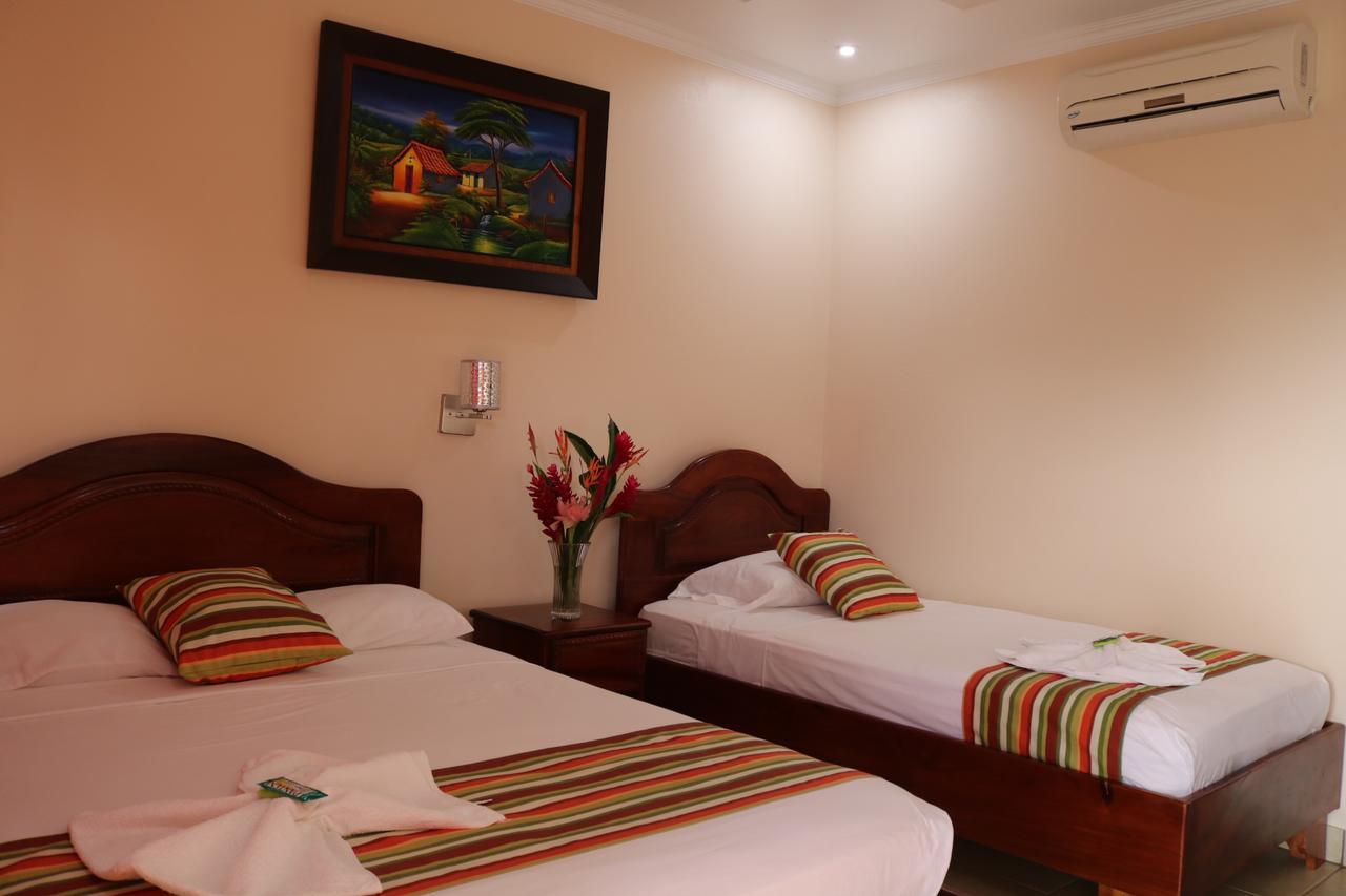 Hotel Suenoreal Rioceleste Rio Celeste Extérieur photo
